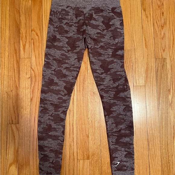 Gymshark Adapt Camo Leggings - Picture 4 of 6